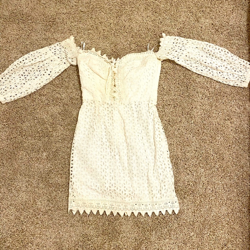 Bardot off shoulder dress brand new
